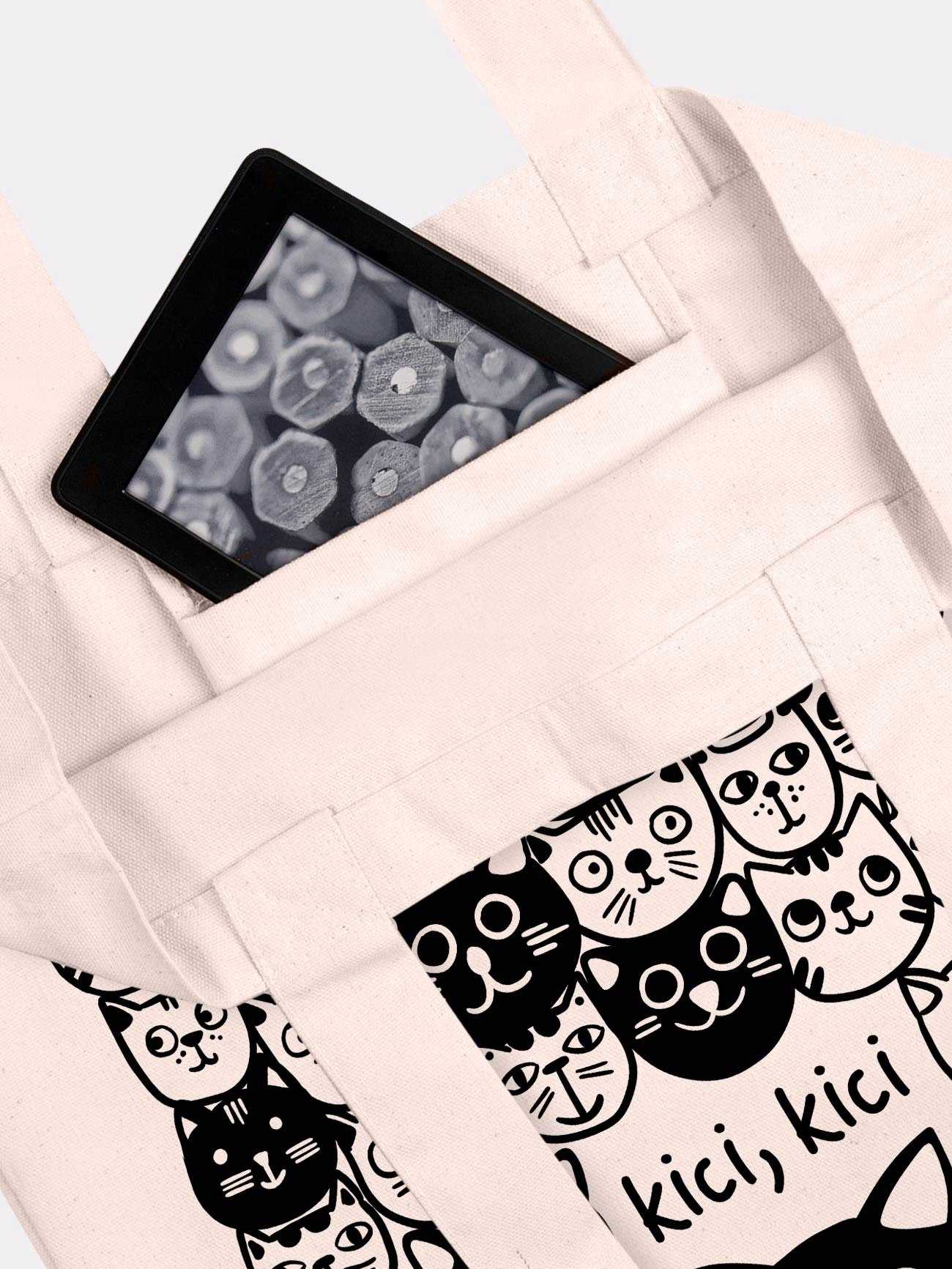 Wygodne uchwyty i funkcjonalność – Pojemna kieszonka na akcesoria