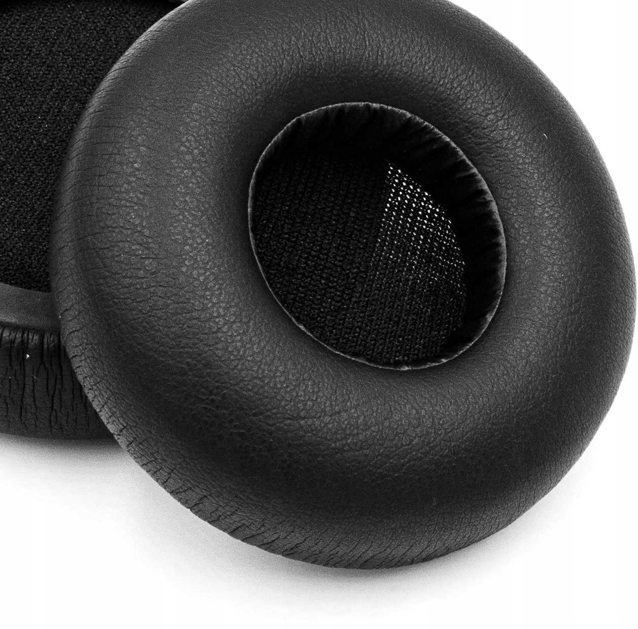 Wysokiej jakości materiały – Skóra syntetyczna i pianka z efektem pamięci