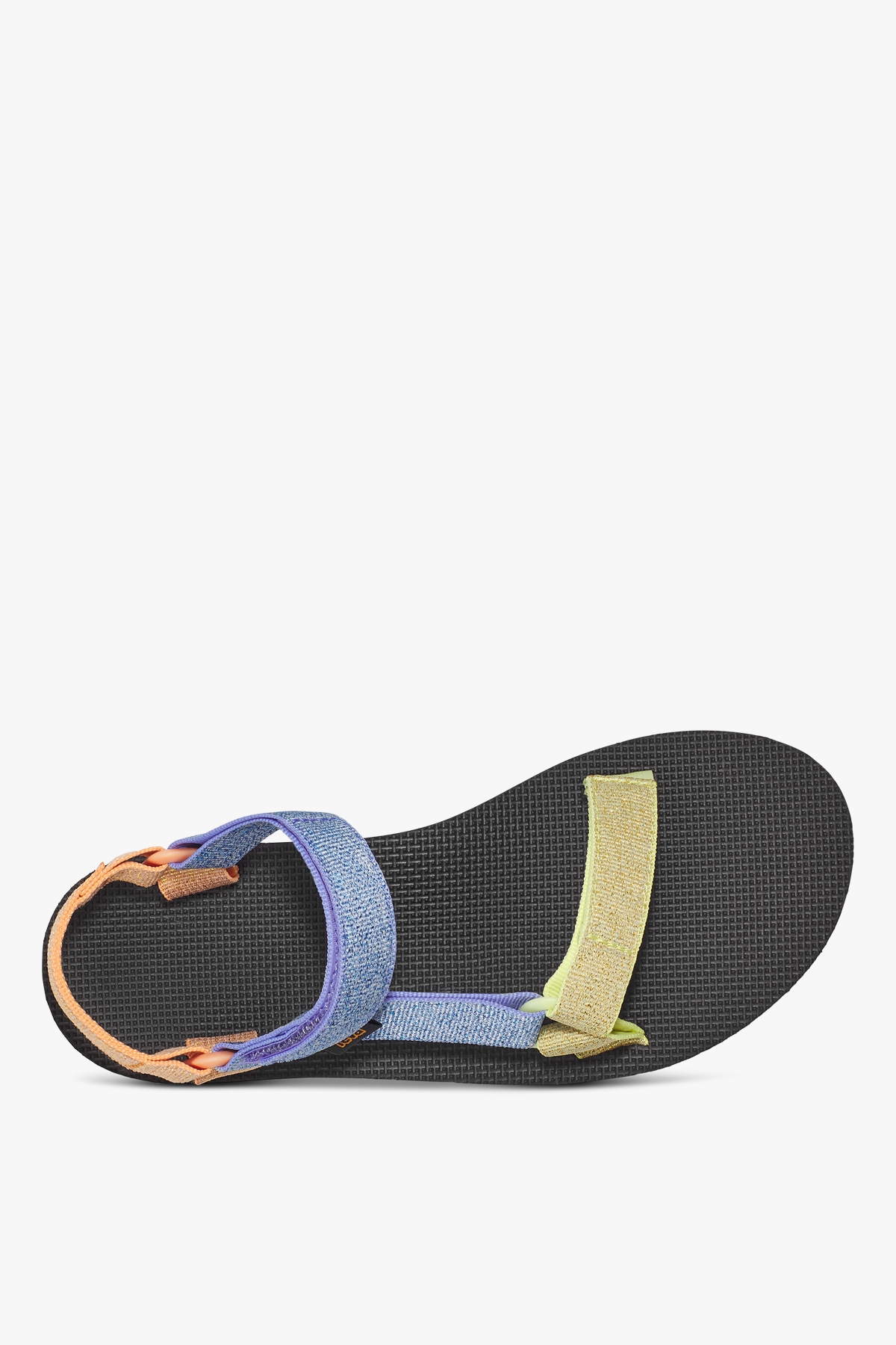 Detale, które robią różnicę – zapięcie na rzepy i odkryty palec