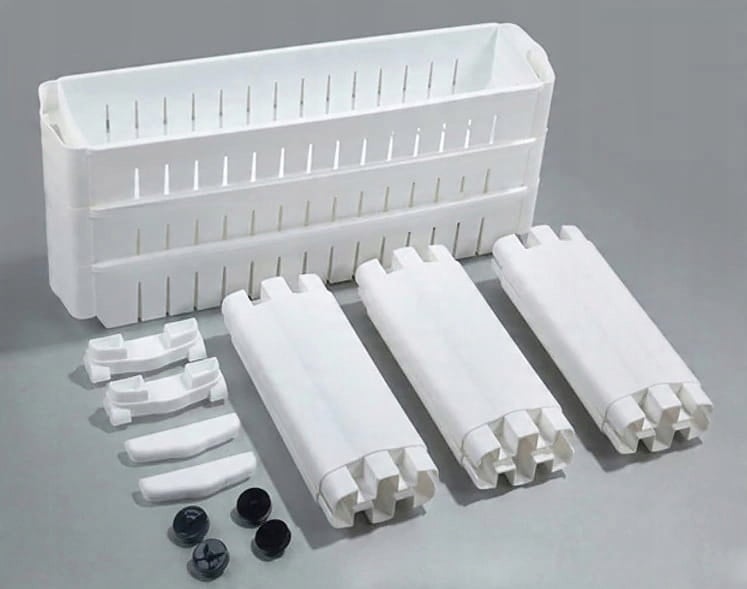 Trzy pojemne półki dla maksymalnej organizacji