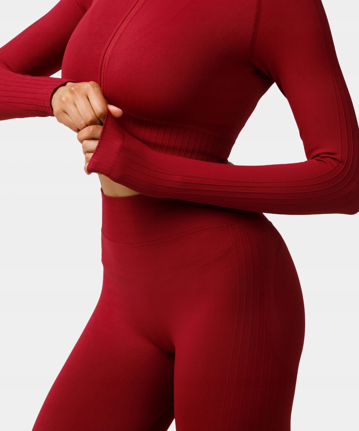 TOP SPORTOWY NA SIŁOWNIĘ LONGSLEEVE ZAPINANY CARPATREE ELITE RED – Idealny wybór dla aktywnych kobiet