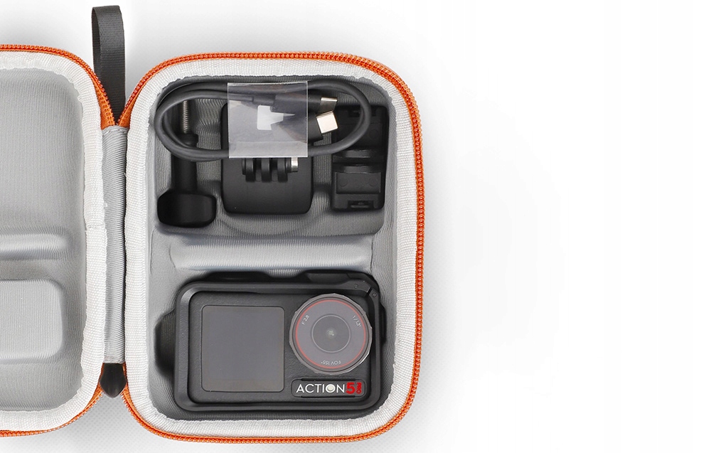 Przemyślana organizacja wnętrza torby