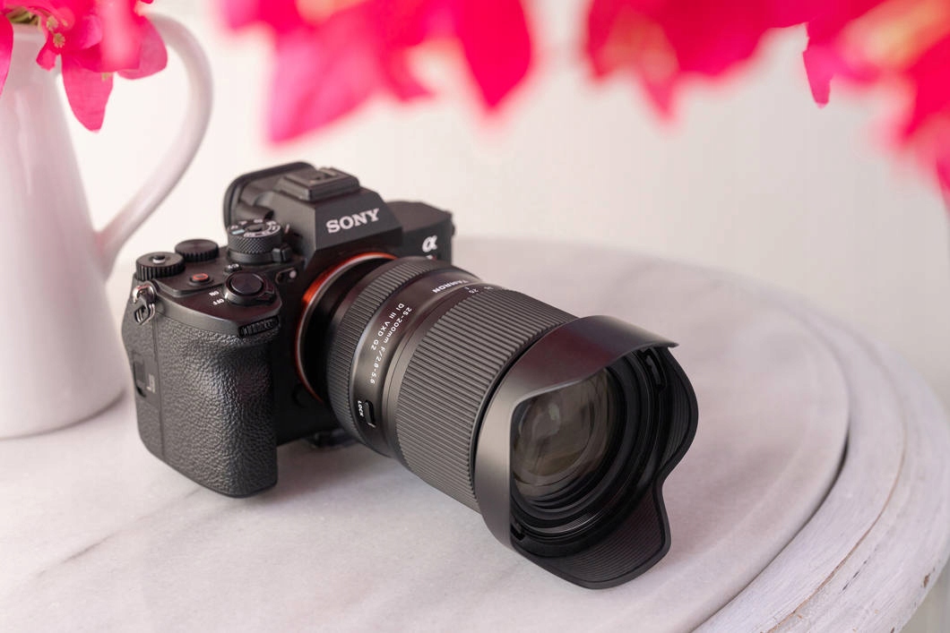 Kompaktowa konstrukcja – idealna do podróży i codziennego użytkowania