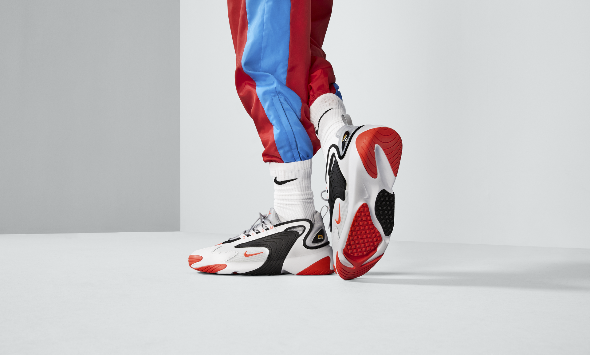 Nike Buty męskie Zoom 2K biało czerwone r. 46 (AO0269 105) w Nike Buty męskie Zoom 2K biało czerwone r. 46 (AO0269 105) w