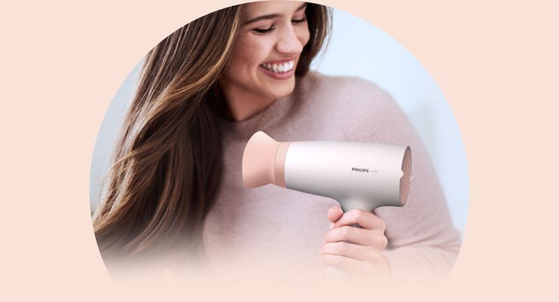 Philips Suszenie w niższej temperaturze w trosce o Twoje włosy Philips Suszenie w niższej temperaturze w trosce o Twoje włosy
