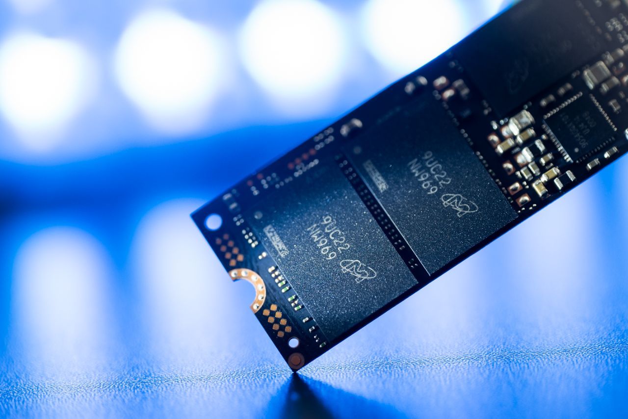  Crucial: Gen4 NVMe SSDs