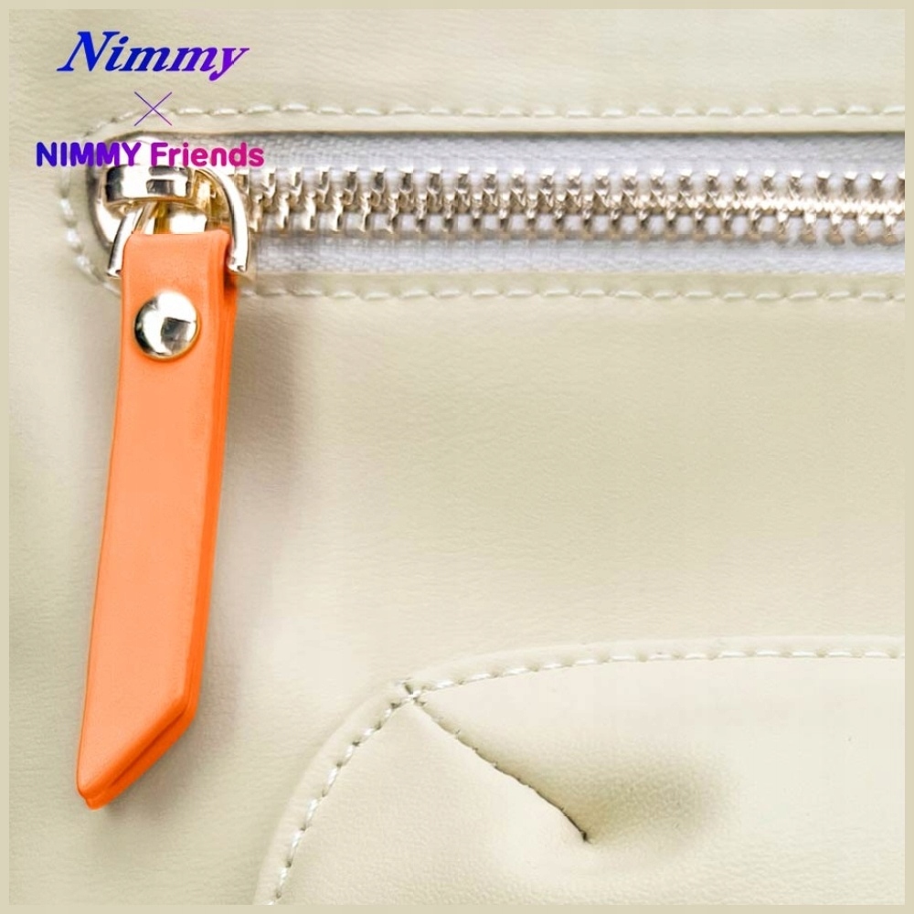 Komfortowe i regulowane paski dla lepszego dopasowania