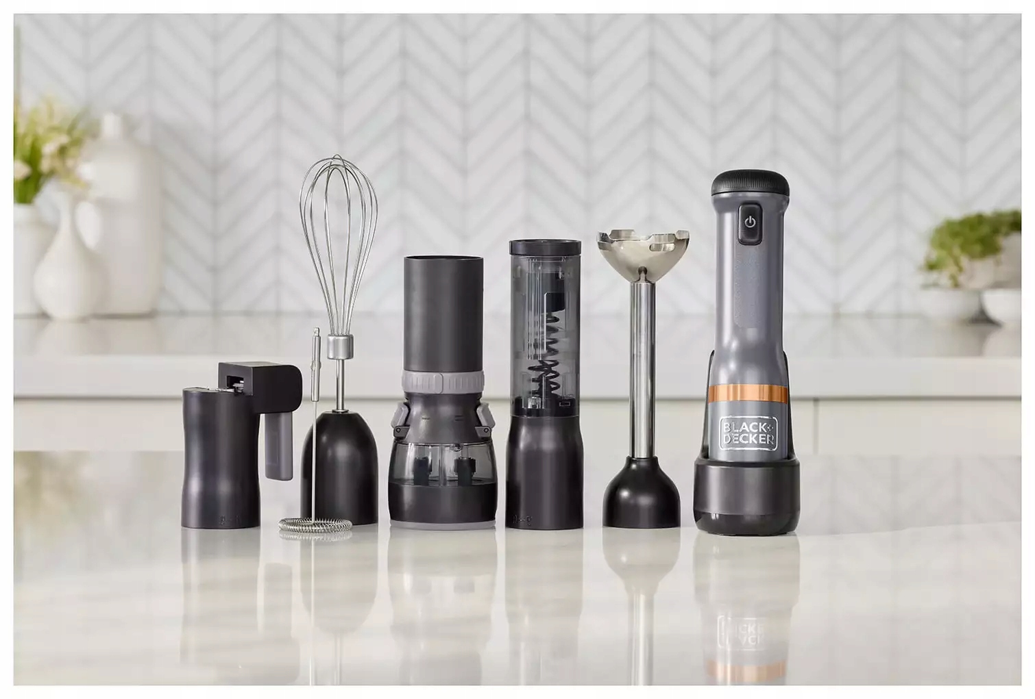 Blender Black&Decker BD BLENDER 7,2V 6w1 GREY BCKM1016KSG – Wszechstronność w Twojej kuchni