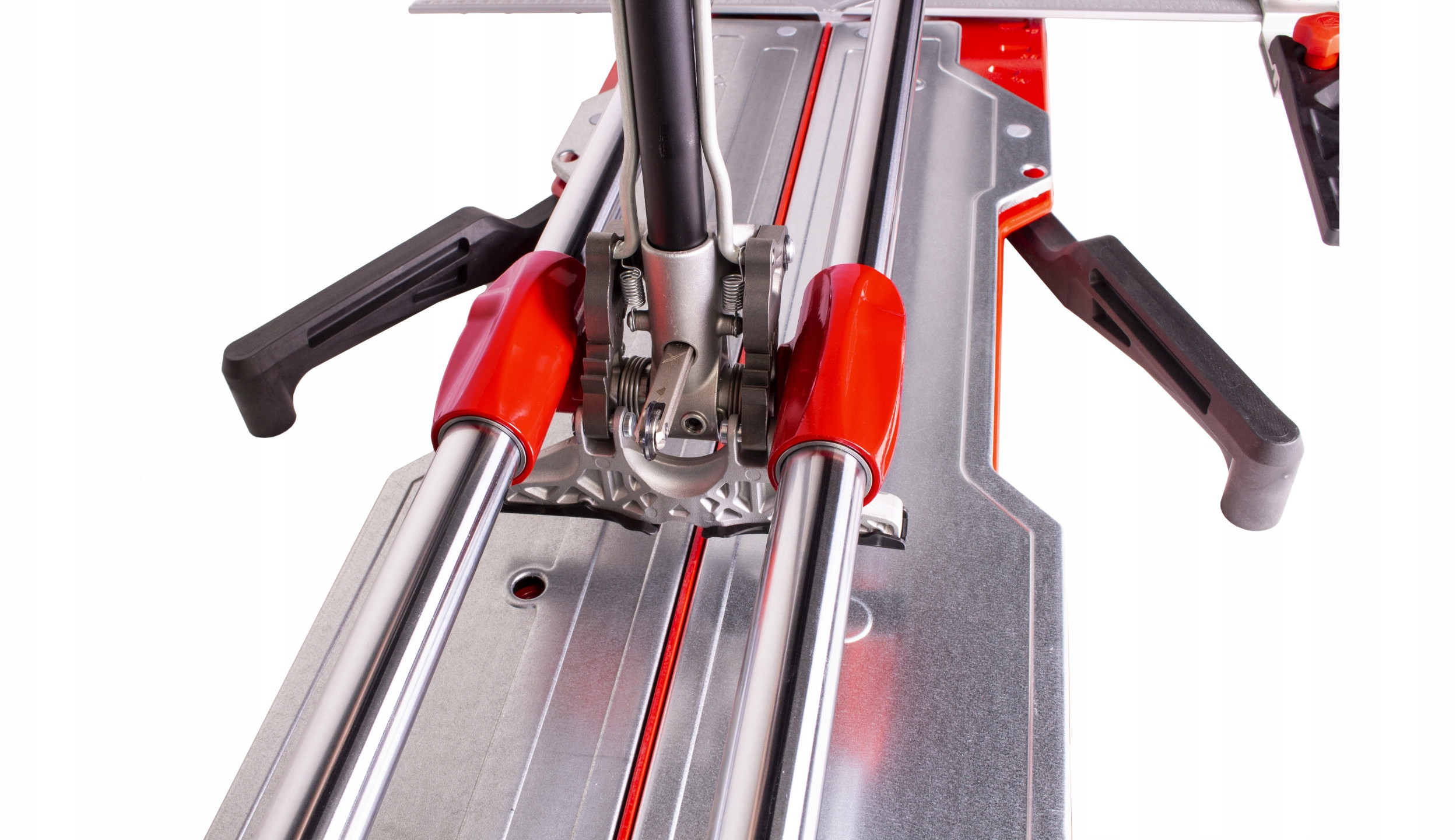 Wydajność i szybkość cięcia – System amortyzowanych blatów