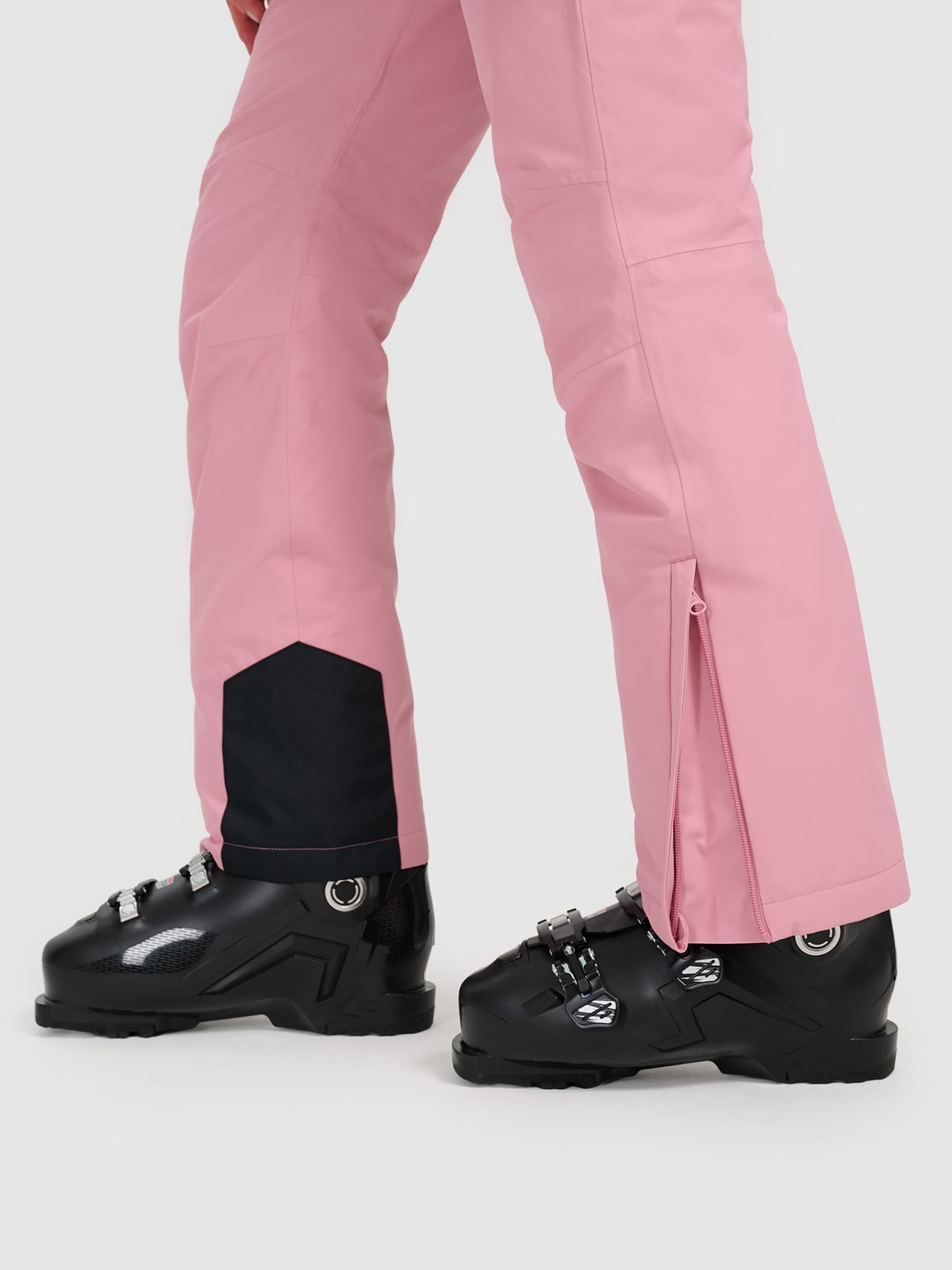 Funkcjonalne kieszenie – Praktyczność w każdych warunkach