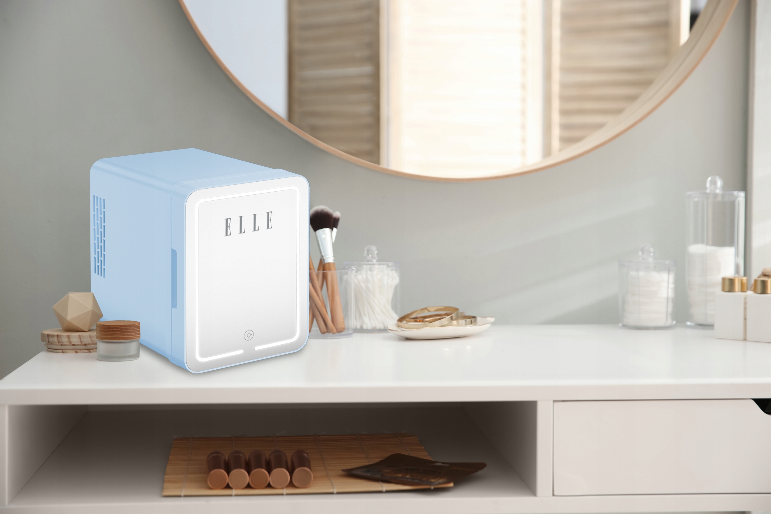 Mini lodówka z lusterkiem do makijażu LED ELLE 4L* – Idealna do Twojej kosmetyczki