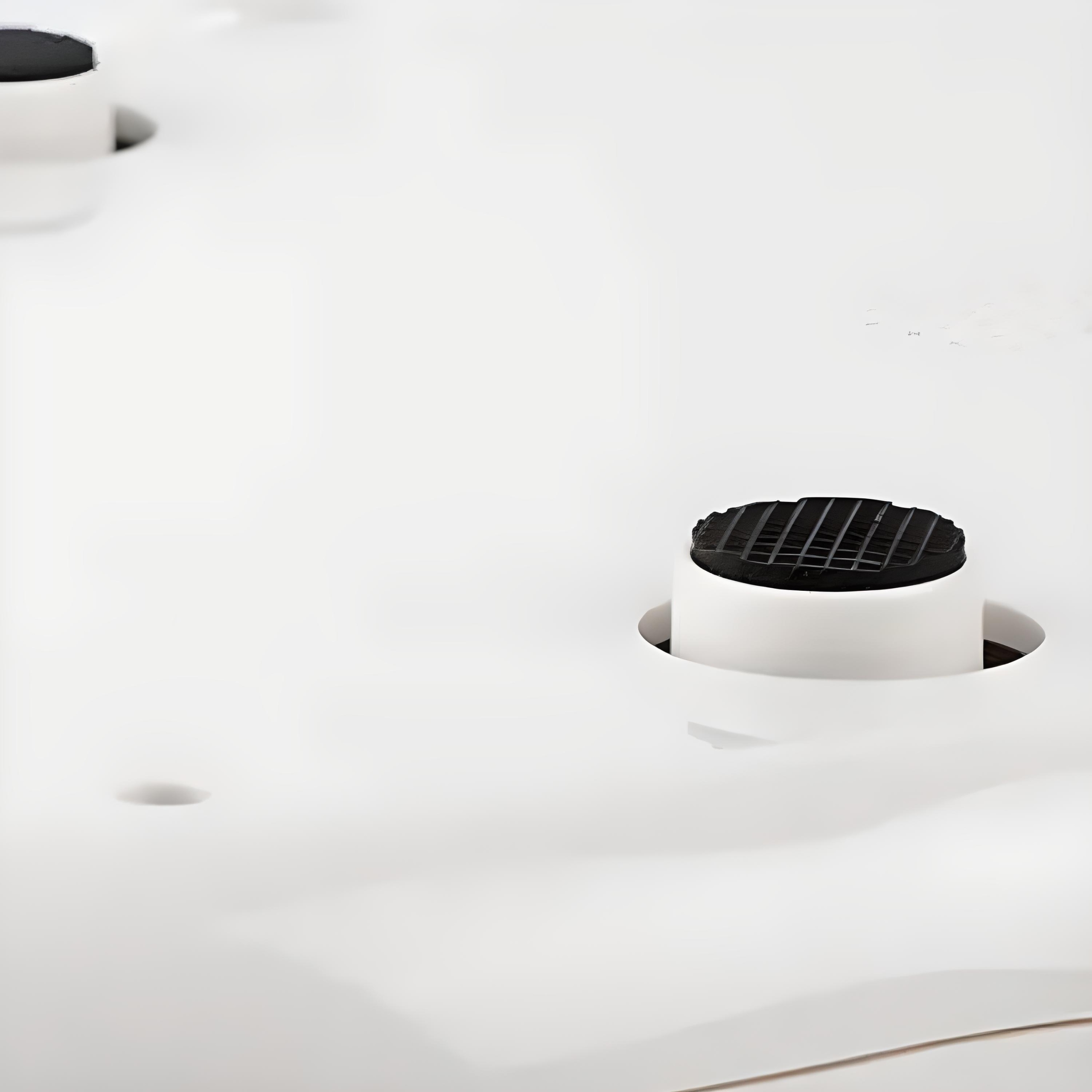 Antypoślizgowe nóżki dla większego bezpieczeństwa