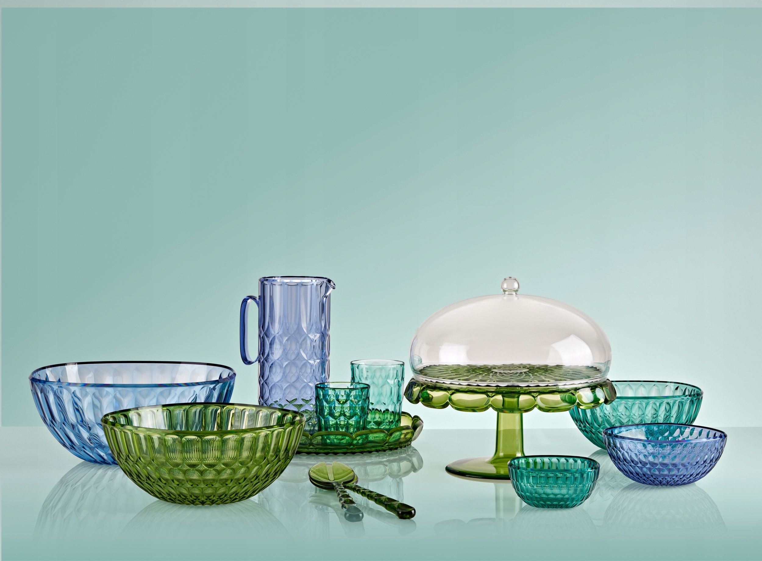 Okrągła patera z kloszem – Idealna do serwowania smakołyków