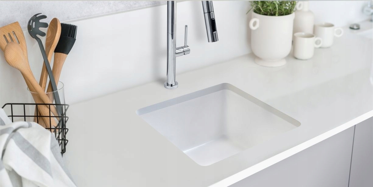 Nowoczesny design i gładki ociekacz