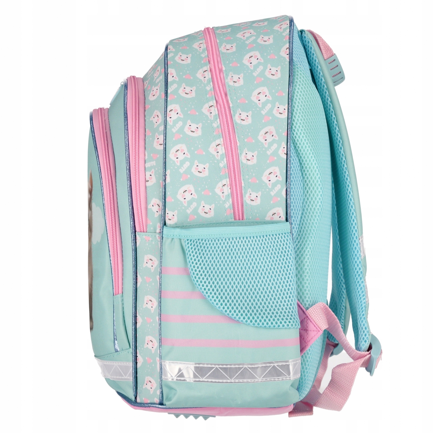 Wiele komór i kieszeni – doskonała organizacja przestrzeni