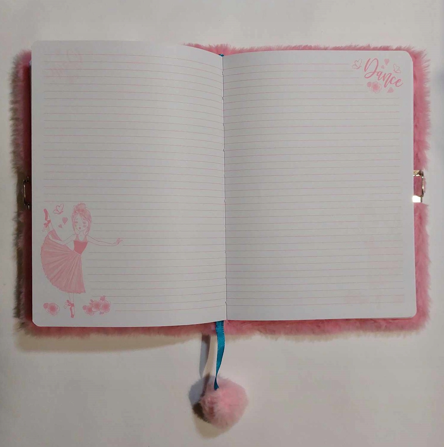 Ozdobne motywy na kartkach – Kreatywność na każdej stronie