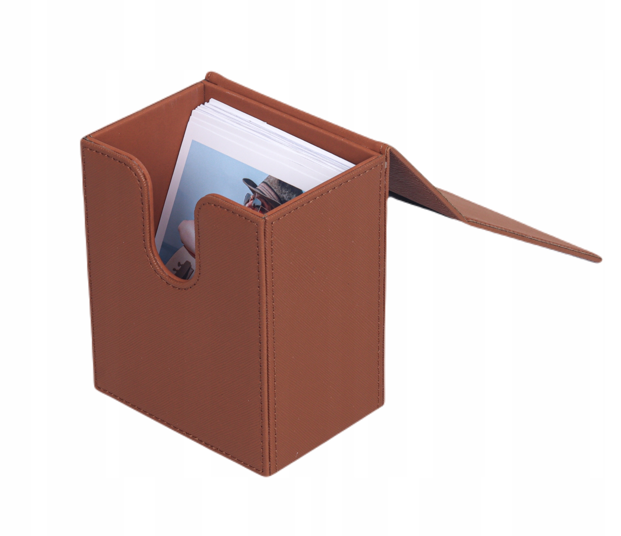 Przechowuj do 100 zdjęć w atrakcyjnym etui