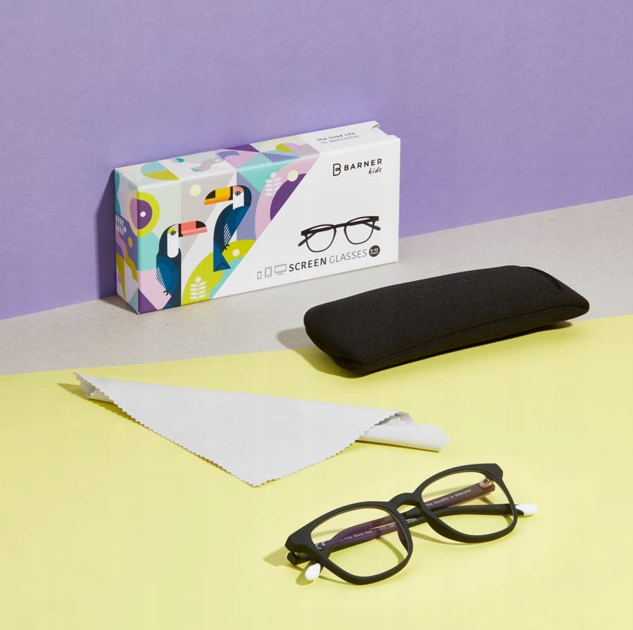 Akcesoria w zestawie – etui i ściereczka do czyszczenia