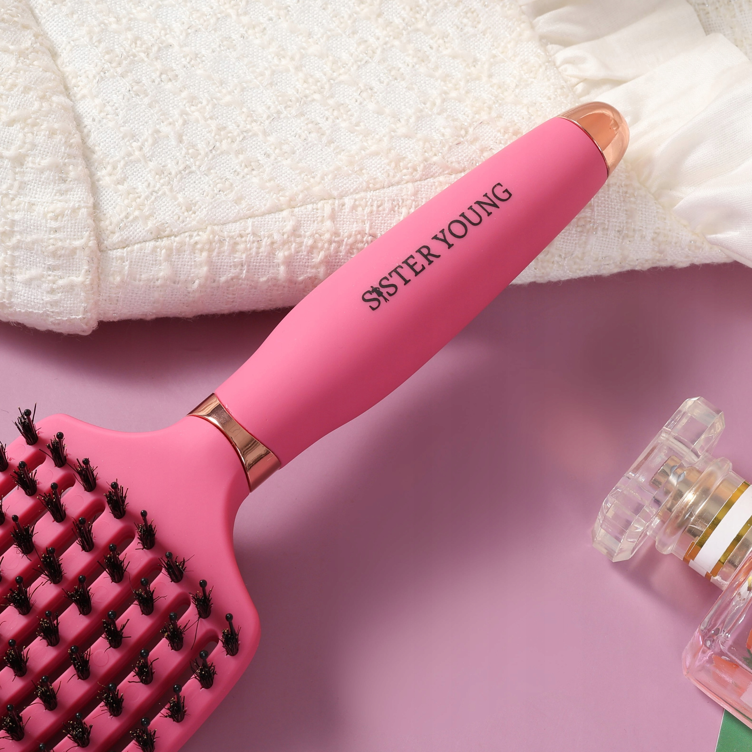 Ergonomiczny kształt – Wygodny chwyt i precyzyjne manewrowanie