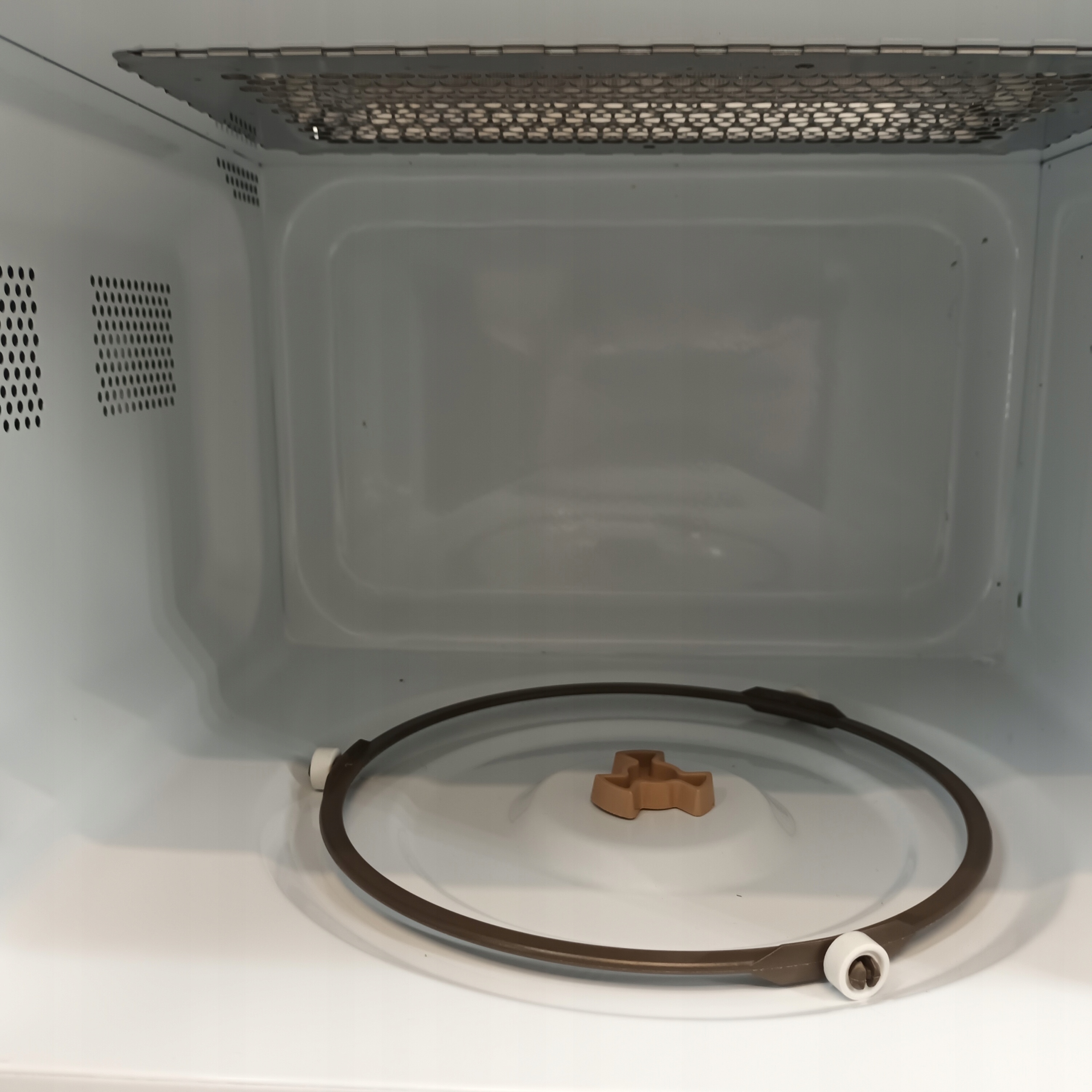 Pojemność 20 litrów – Idealna do codziennego gotowania