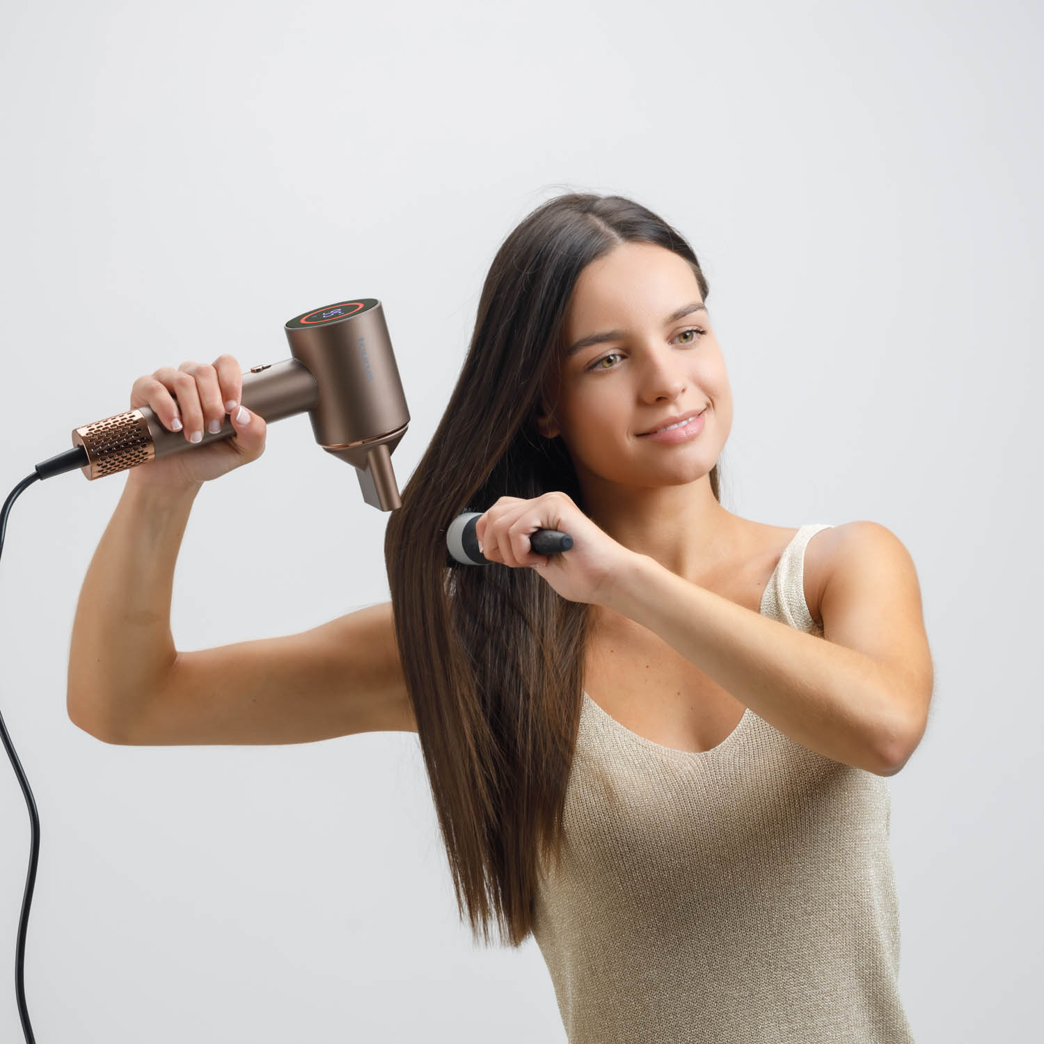 Nowoczesny silnik cyfrowy – Ekspresowe suszenie włosów