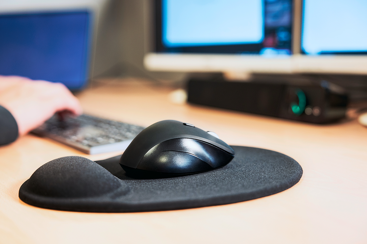 6 przycisków i rolka przewijania – funkcjonalność na najwyższym poziomie