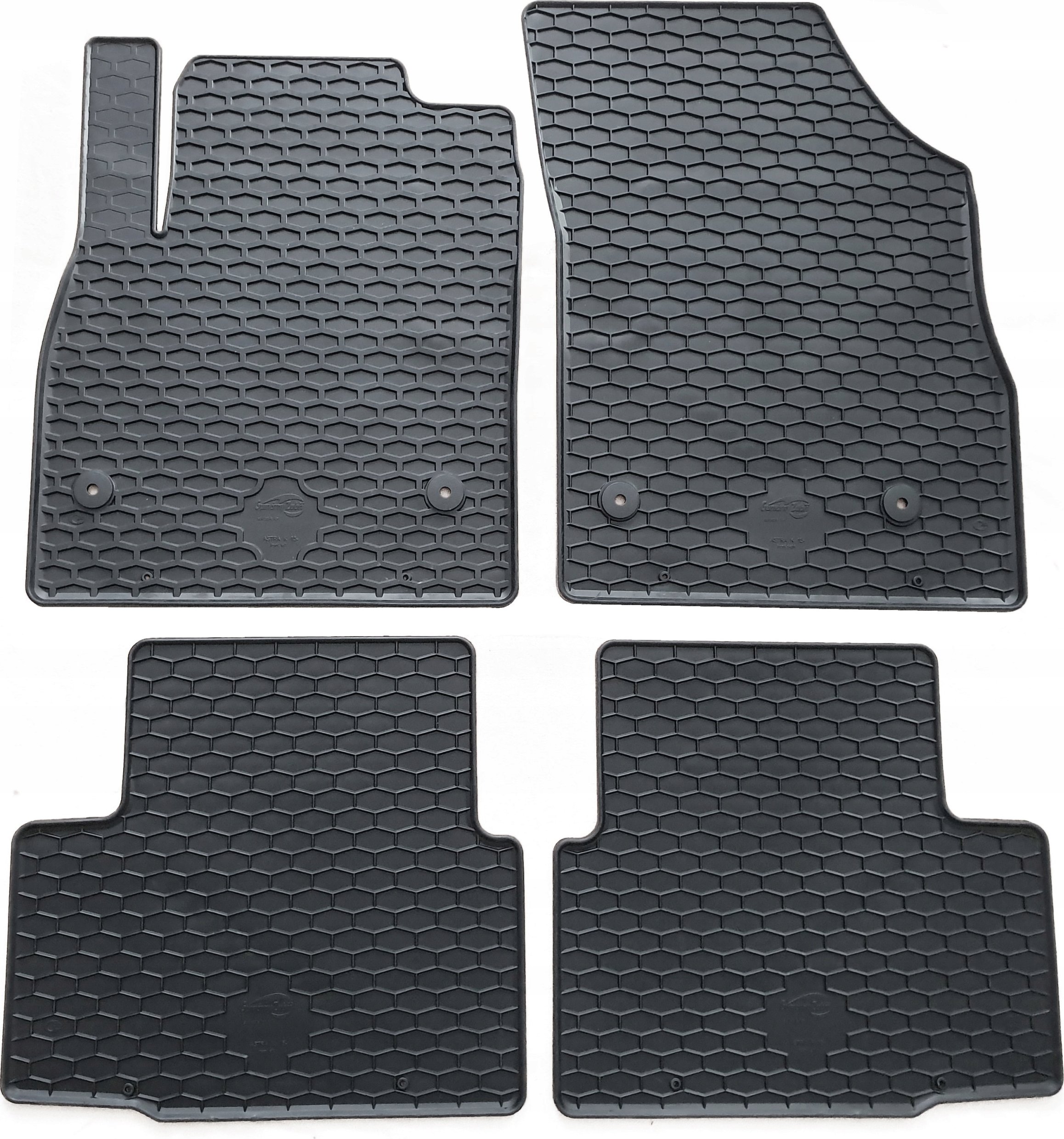 Kilimėliai Opel Astra K 2015-2017 – Idealne dopasowanie i ochrona wnętrza