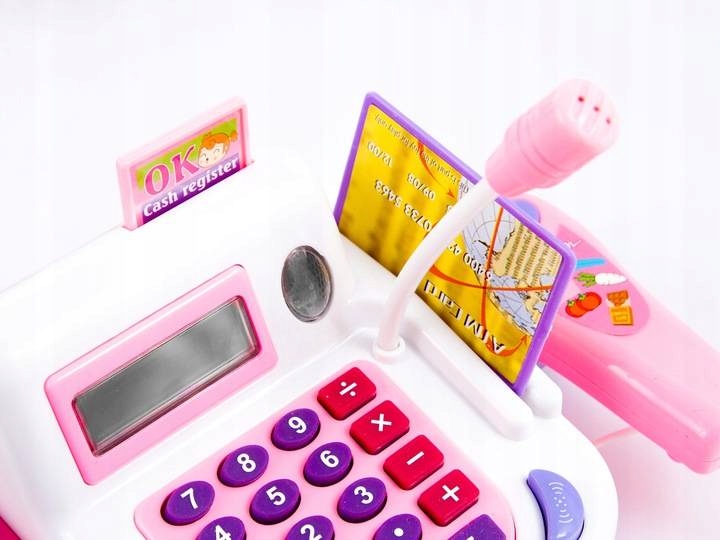 Realistyczne funkcje - dźwięki, mikrofon i automatyczne otwieranie szufladki