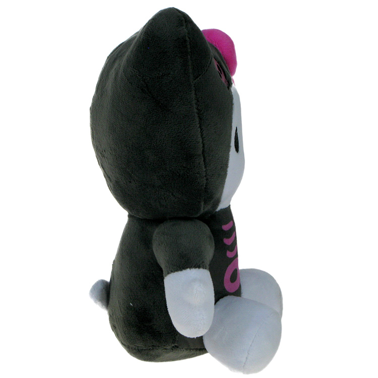 Wymiary maskotki – 23cm wysokości i 18cm szerokości