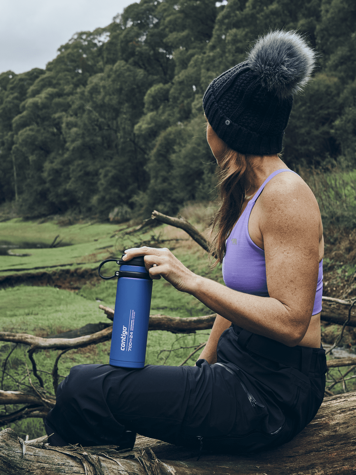 2156006_fuse-ss-blue_lifestyle-forest_optimized.png