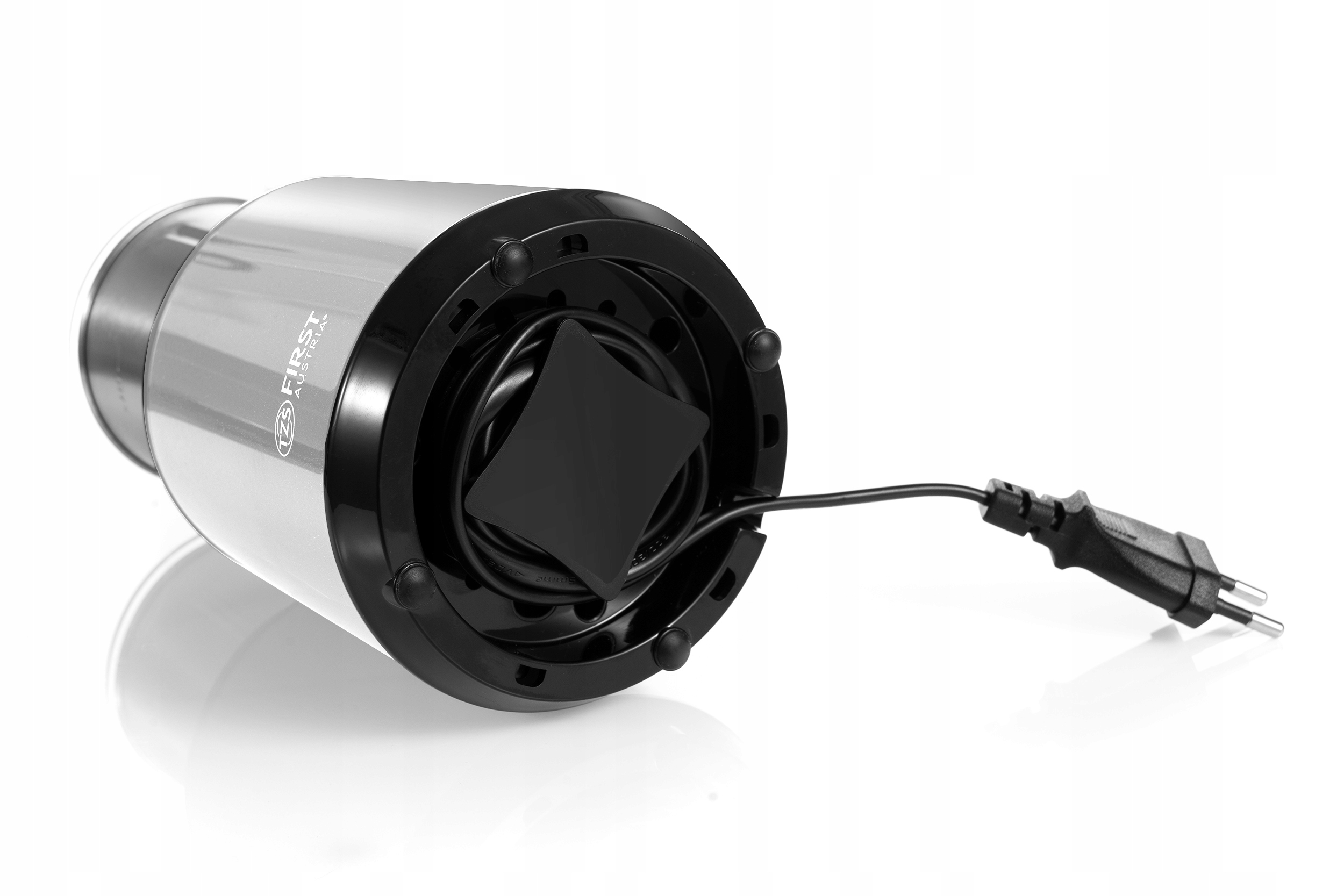 Praktyczny schowek na przewód