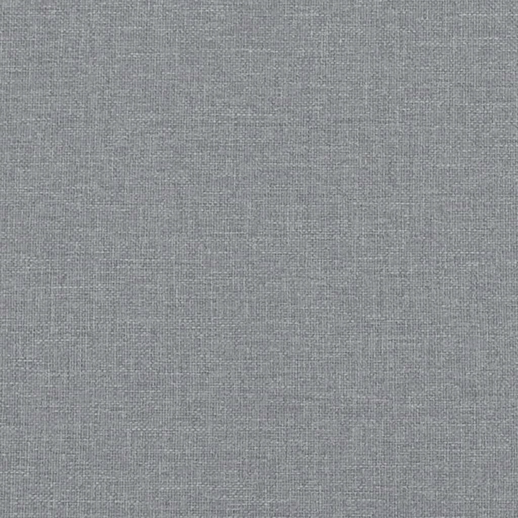 Praktyczne uchwyty na kubki i boczna kieszeń