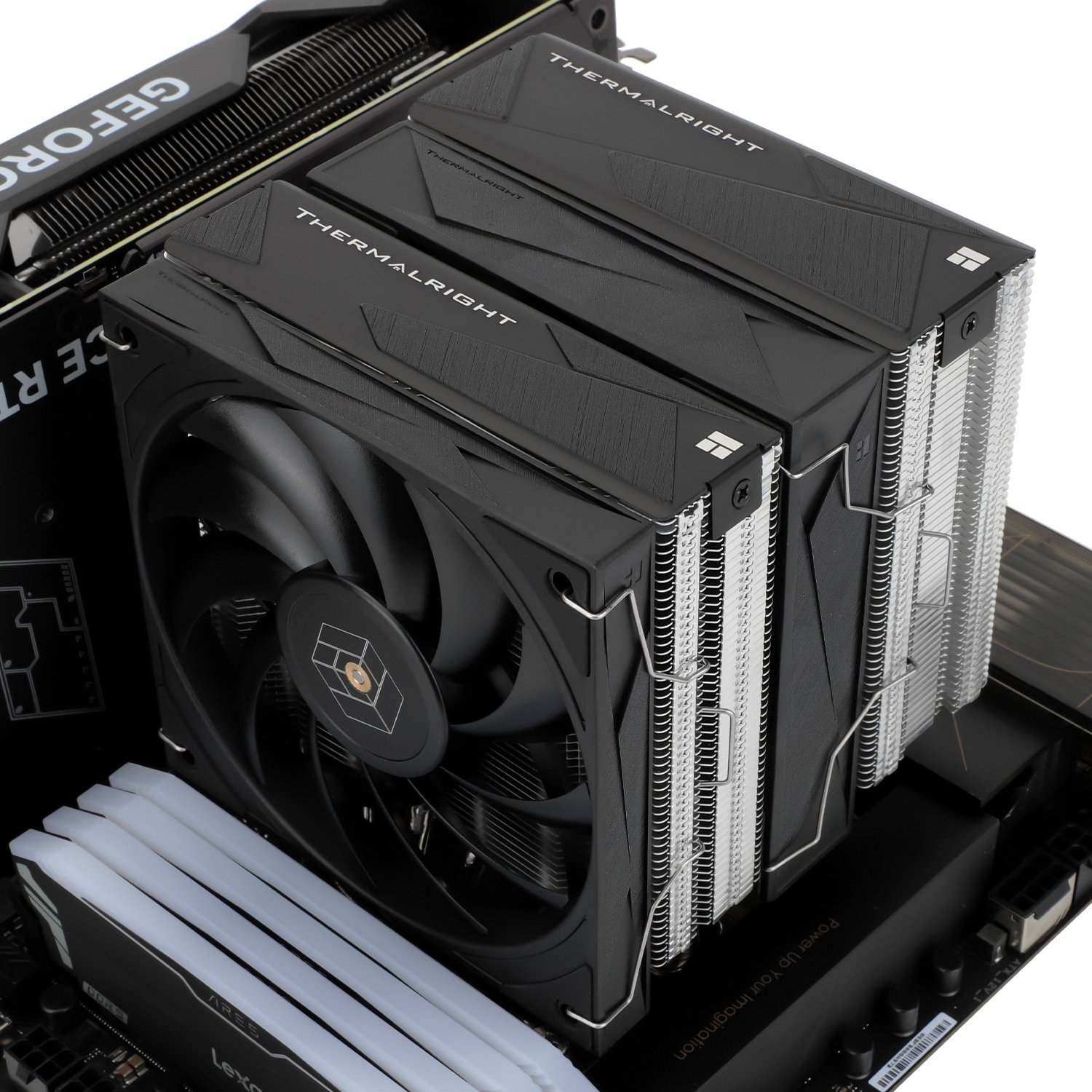 Szeroka kompatybilność z gniazdami Intel i AMD