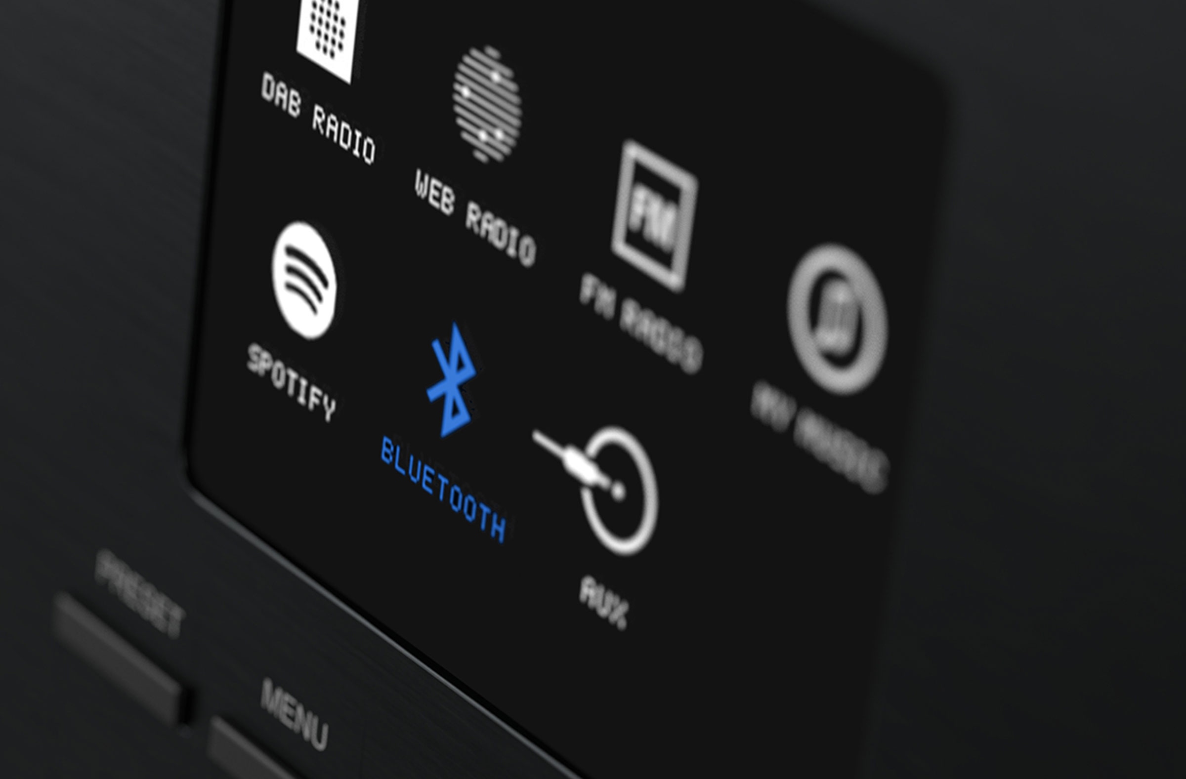 Wbudowane funkcje strumieniowania i Bluetooth