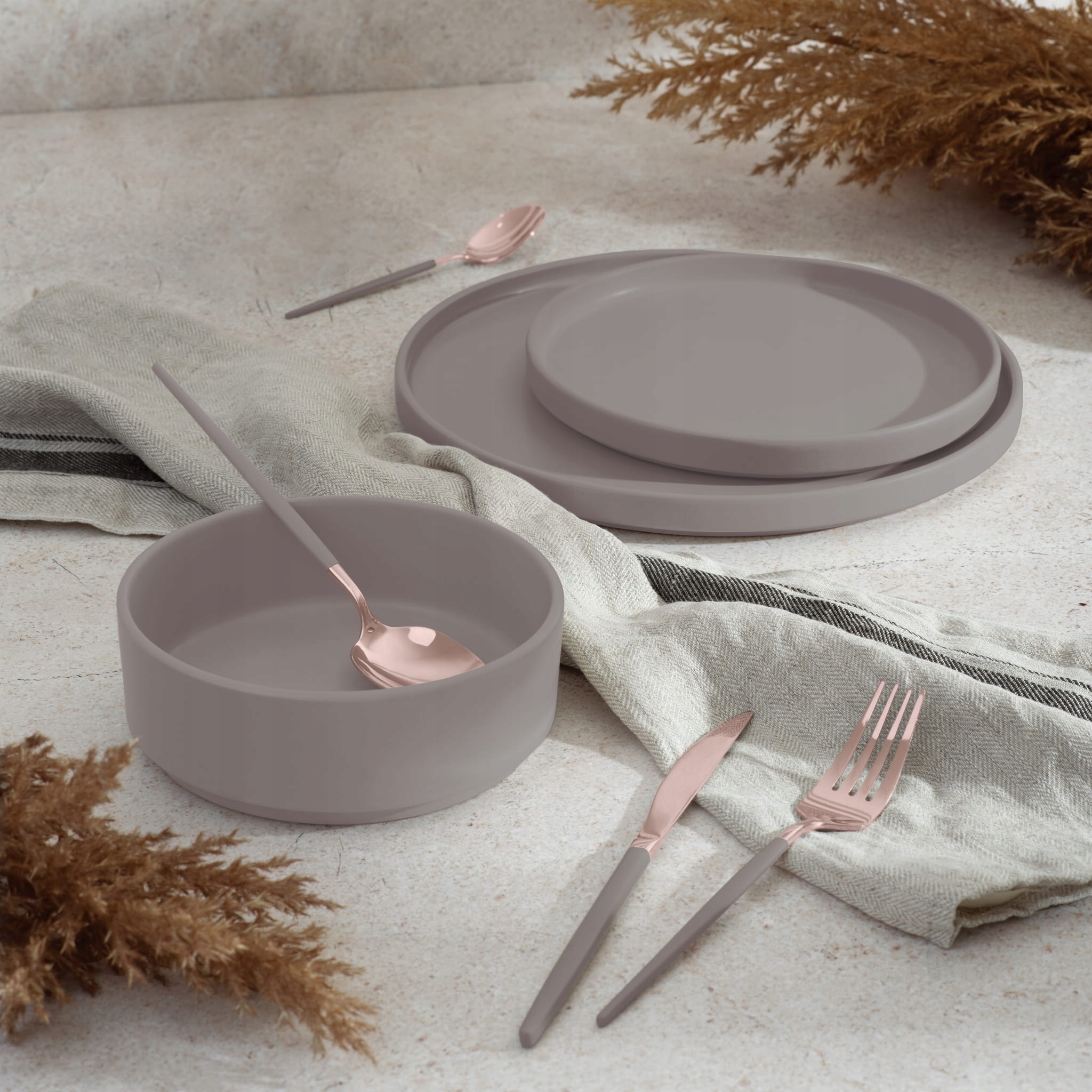 Wysokiej jakości ceramika w eleganckim kolorze Taupe
