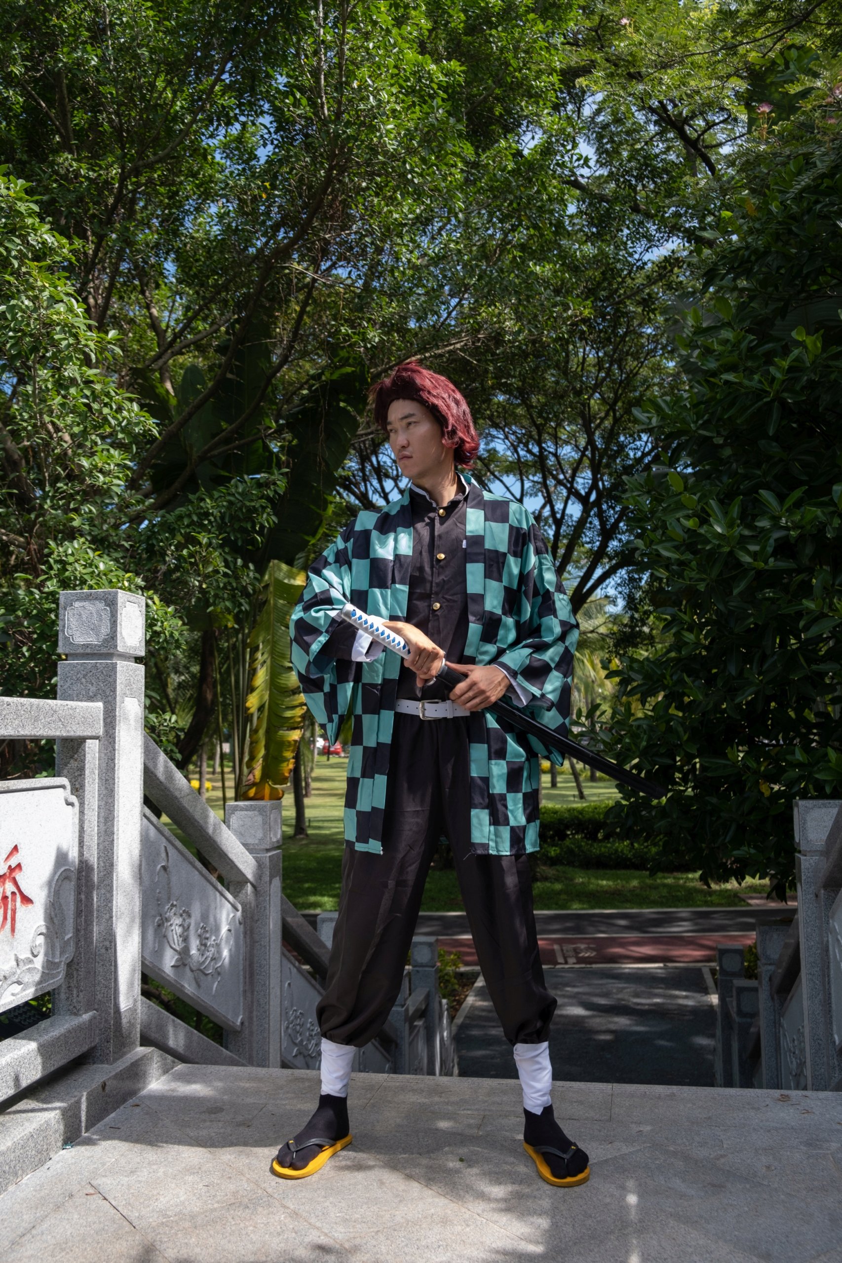 Wszechstronne Zastosowanie – Idealny do cosplayu i ekspozycji