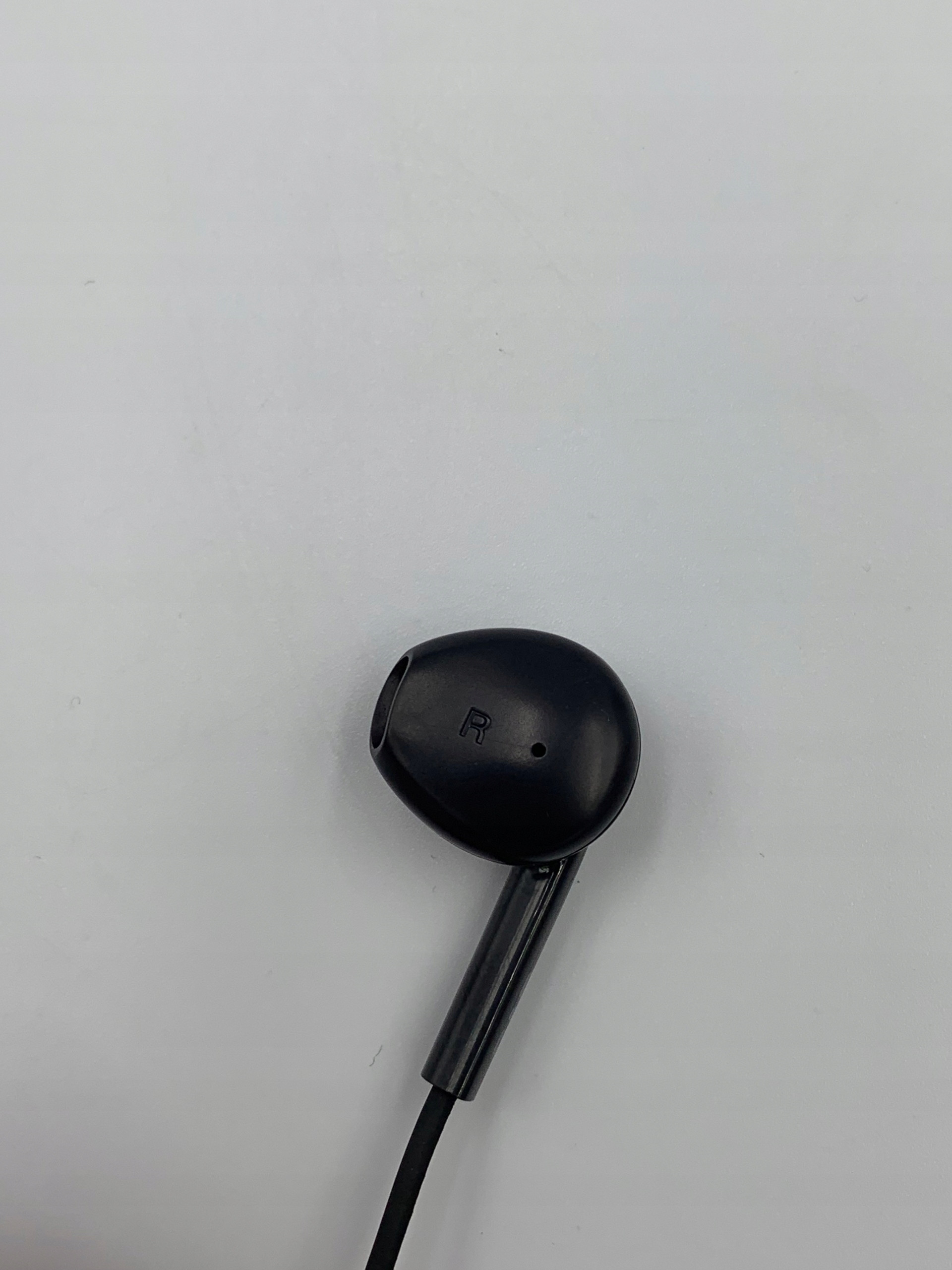 Ergonomiczny design i regulacja głośności
