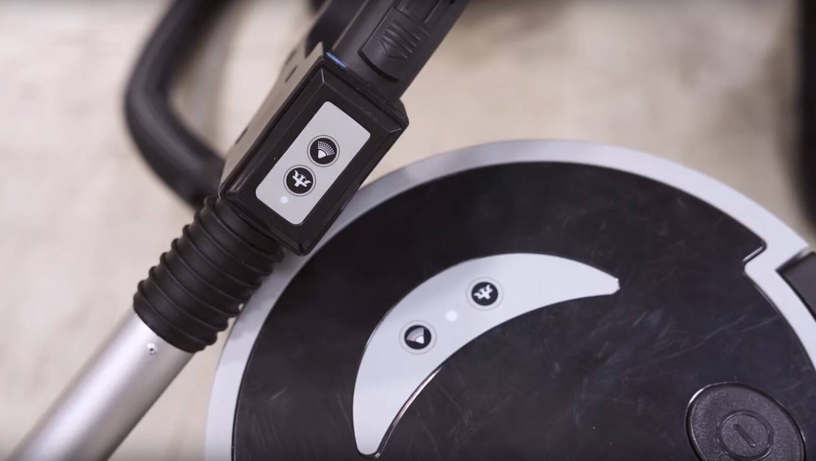 Innowacyjny zdalny system natryskowy i próżniowy