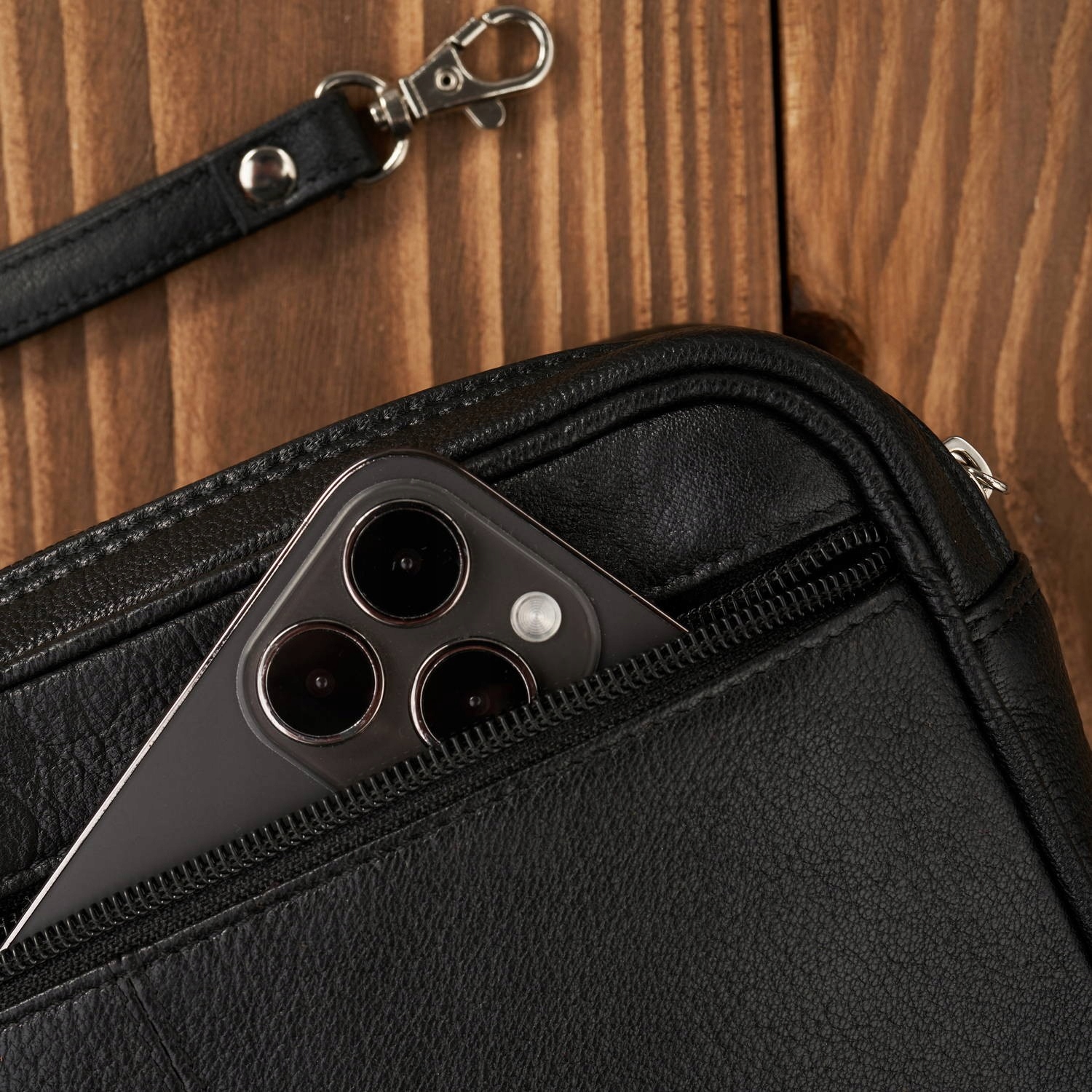 Praktyczne kieszenie i miejsce na telefon – Idealne rozwiązanie na co dzień