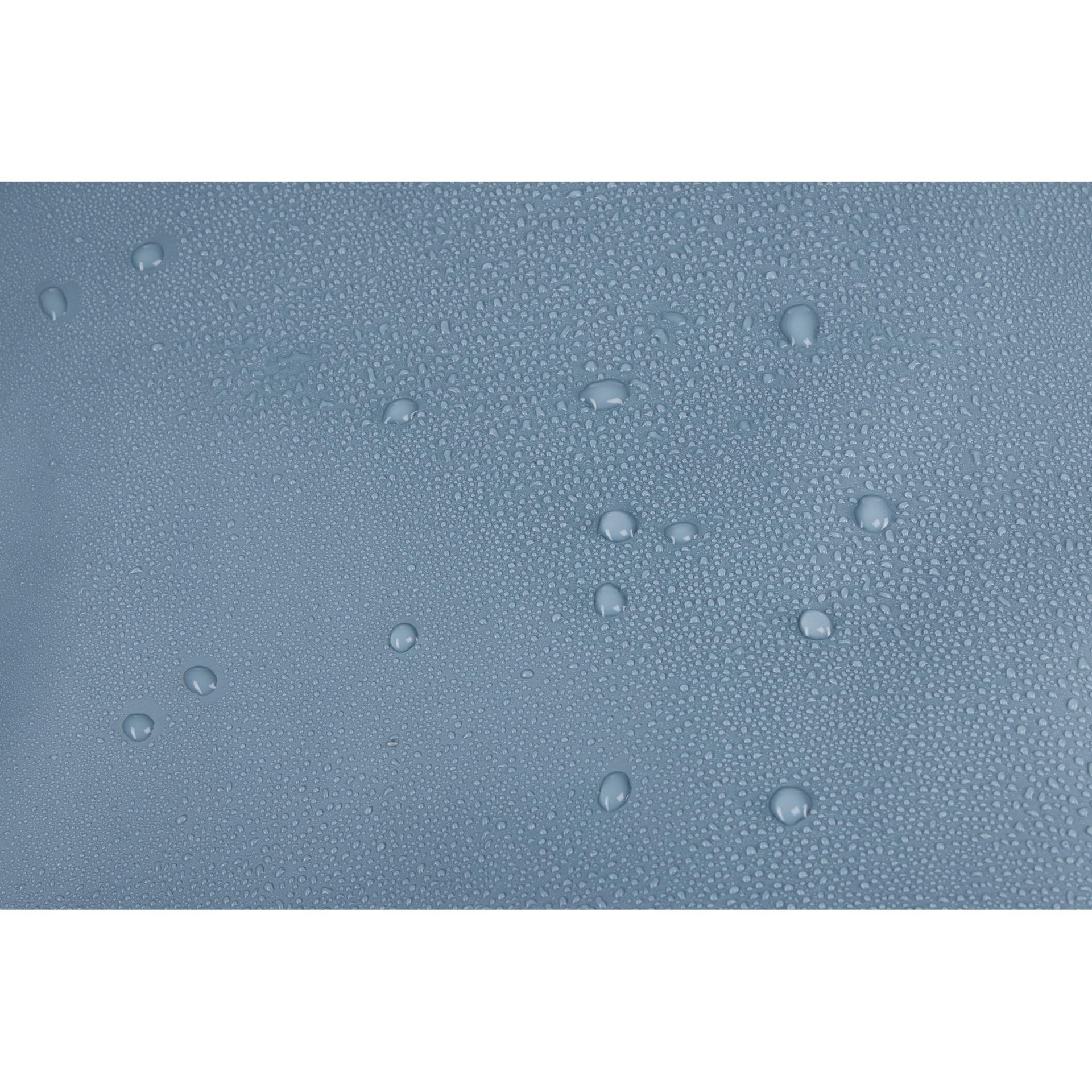 Wodoodporna konstrukcja z materiałów z recyklingu