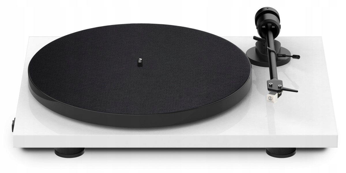 Wbudowany przedwzmacniacz i wkładka Audio-Technica AT3600L