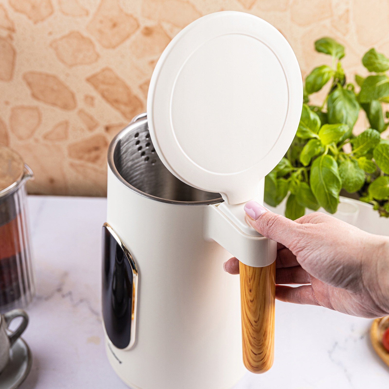 Czajnik elektryczny Klausberg KB-9005 – Nowoczesne gotowanie w Twojej kuchni