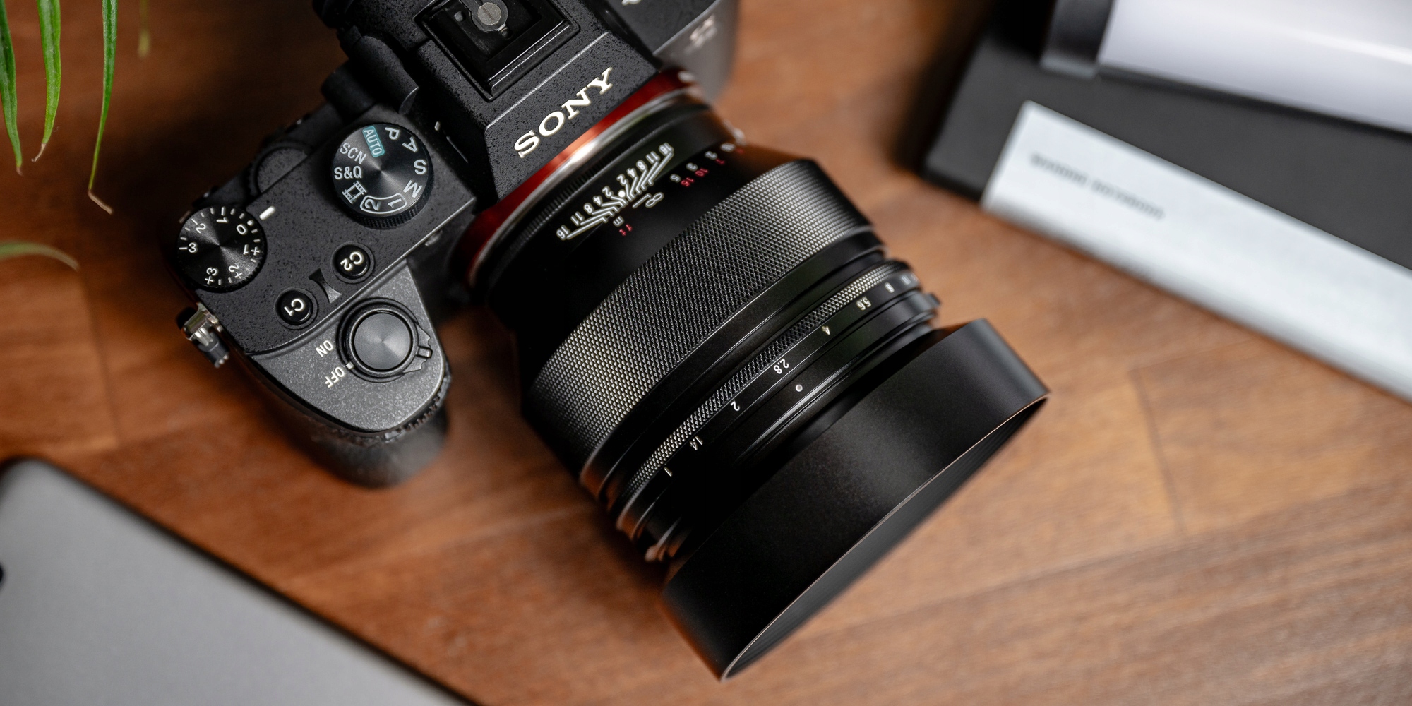 Standardowa ogniskowa 50 mm – Idealna do portretów i fotografii reportażowej