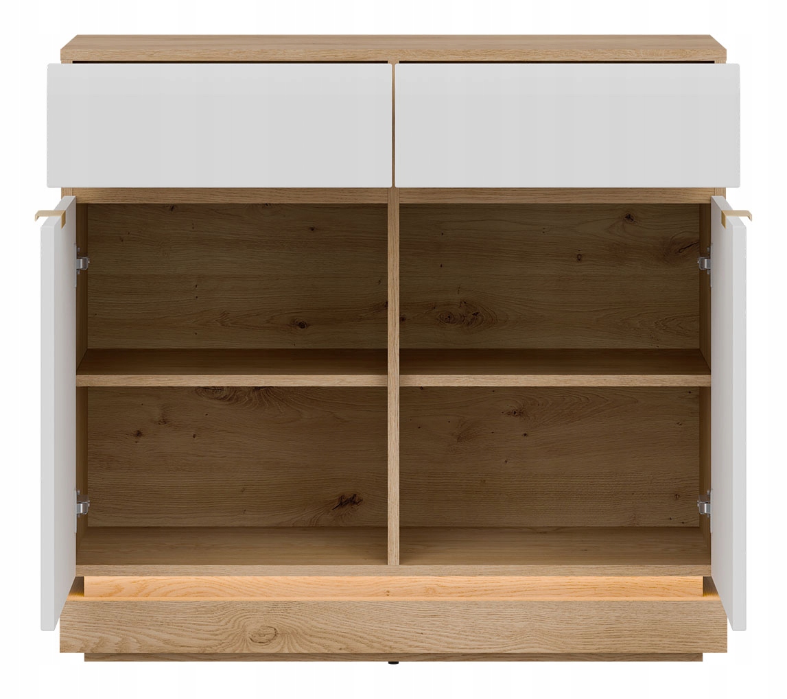 Wnętrze z praktycznymi półkami i szufladami – Maksimum przestrzeni do przechowywania