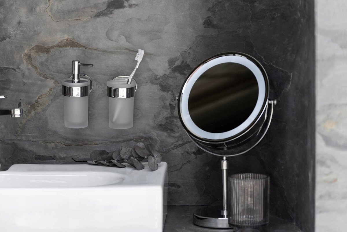 Pojemnik na szczoteczki do zębów MARIBOR, UV-Loc, WENKO – Elegancja i funkcjonalność w Twojej łazience