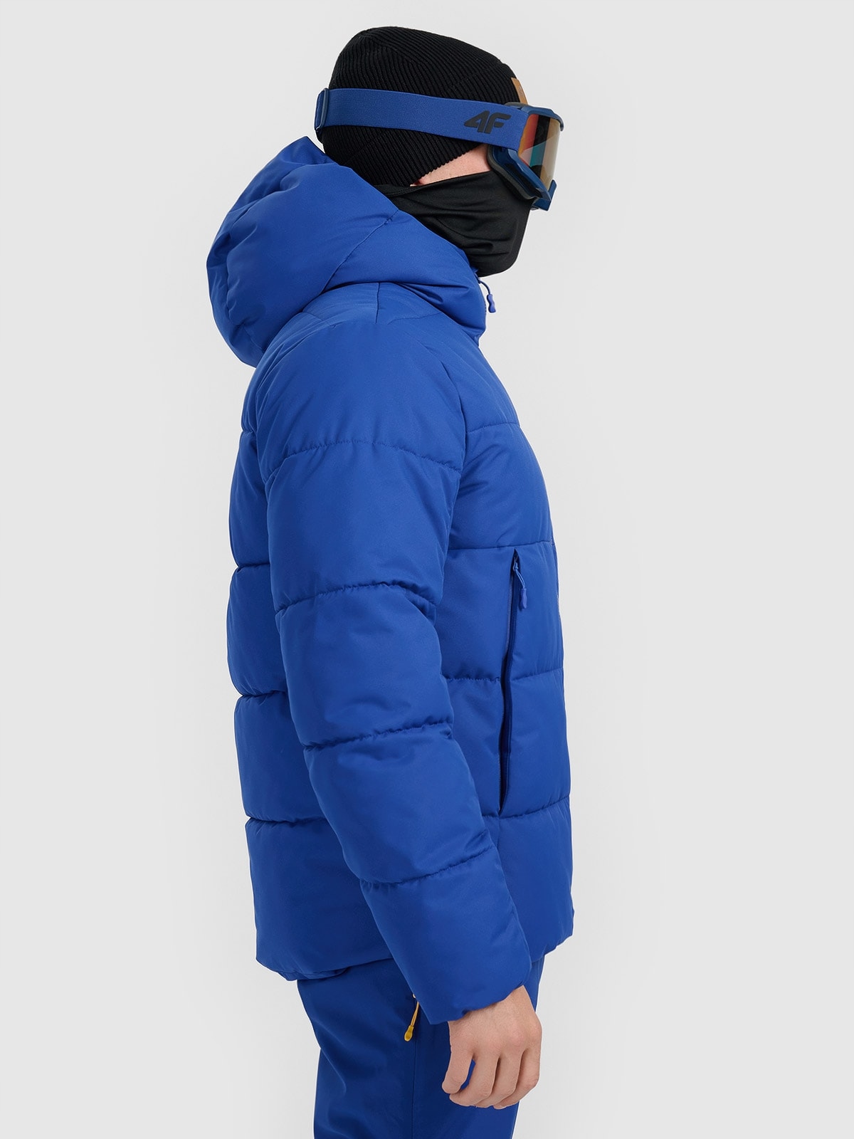 Funkcjonalność i nowoczesny styl kurtki narciarskiej