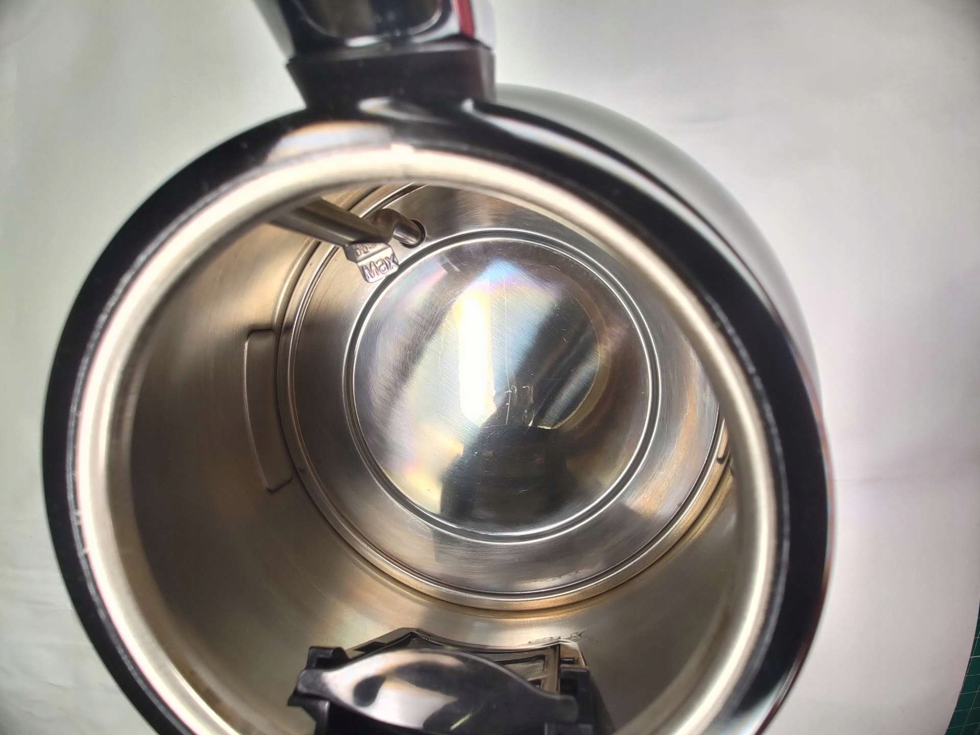 Pojemność 1,25 l – Doskonały do przygotowywania napojów dla całej rodziny