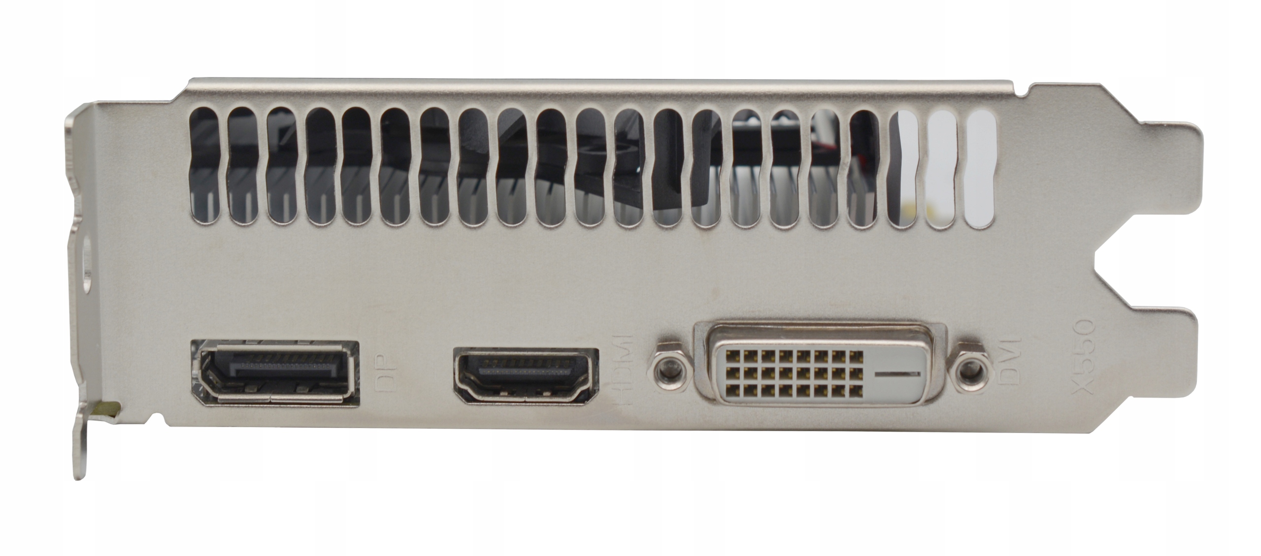 Porty i interfejsy: HDMI, DVI-D i DisplayPort