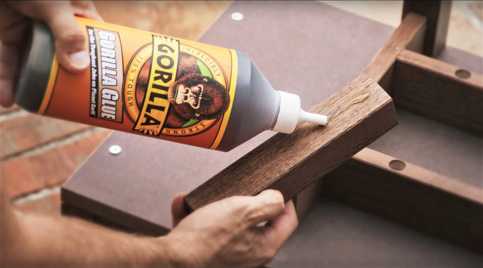 Klej Gorilla Sports Gorilla Glue 1L – Niezawodna moc w Twoim domu