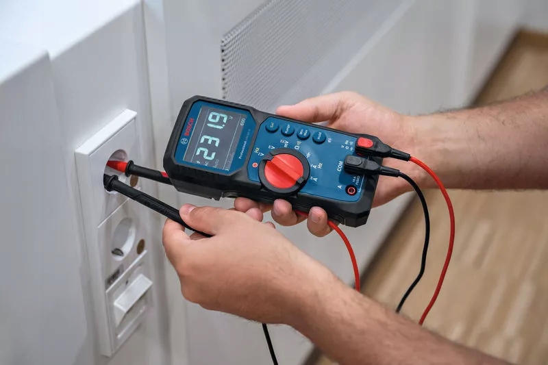 Zastosowanie przewodów MS 90 w pracy elektryków